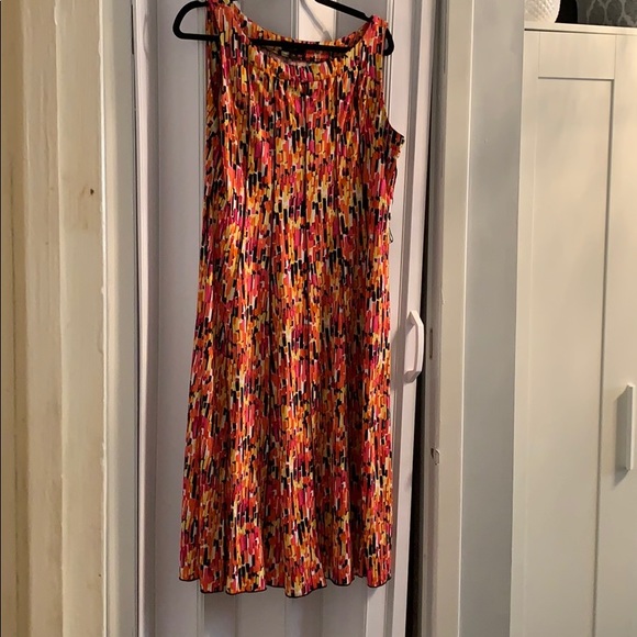 Dress Colorful dress size 14. - Picture 1 of 2